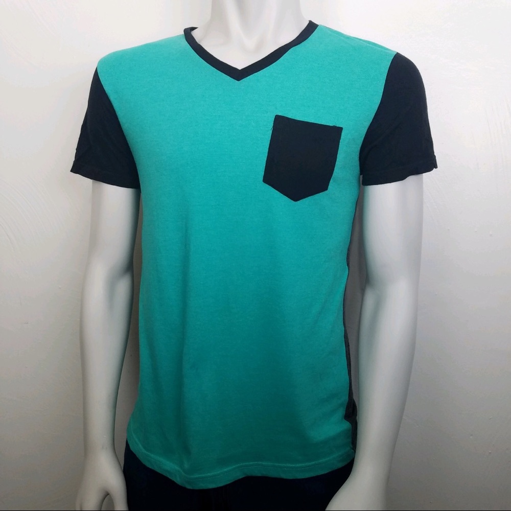 Carbon v-neck colorblock tee